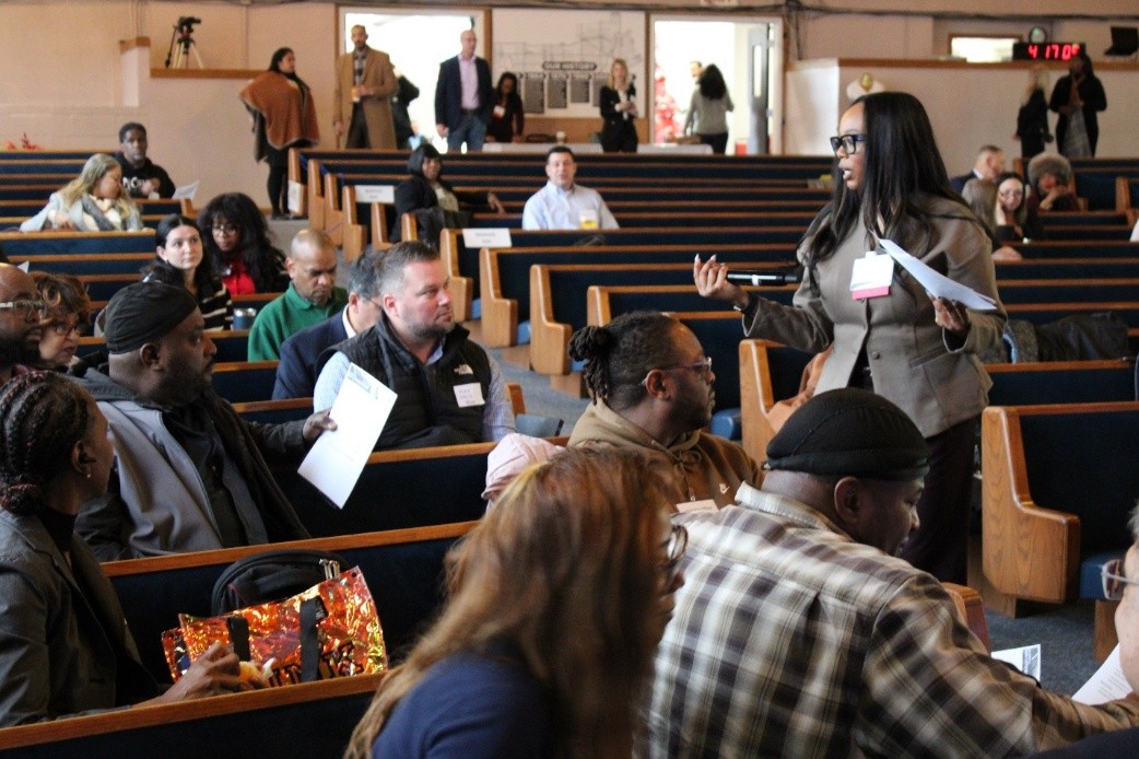 Area residents received training on how the HUD Section 3 program works and had opportunities to break into small discussion groups to provide feedback on program mechanics and necessary changes. Area residents received training on how the HUD Section 3 program works and had opportunities to break into small discussion groups to provide feedback on program mechanics and necessary changes.